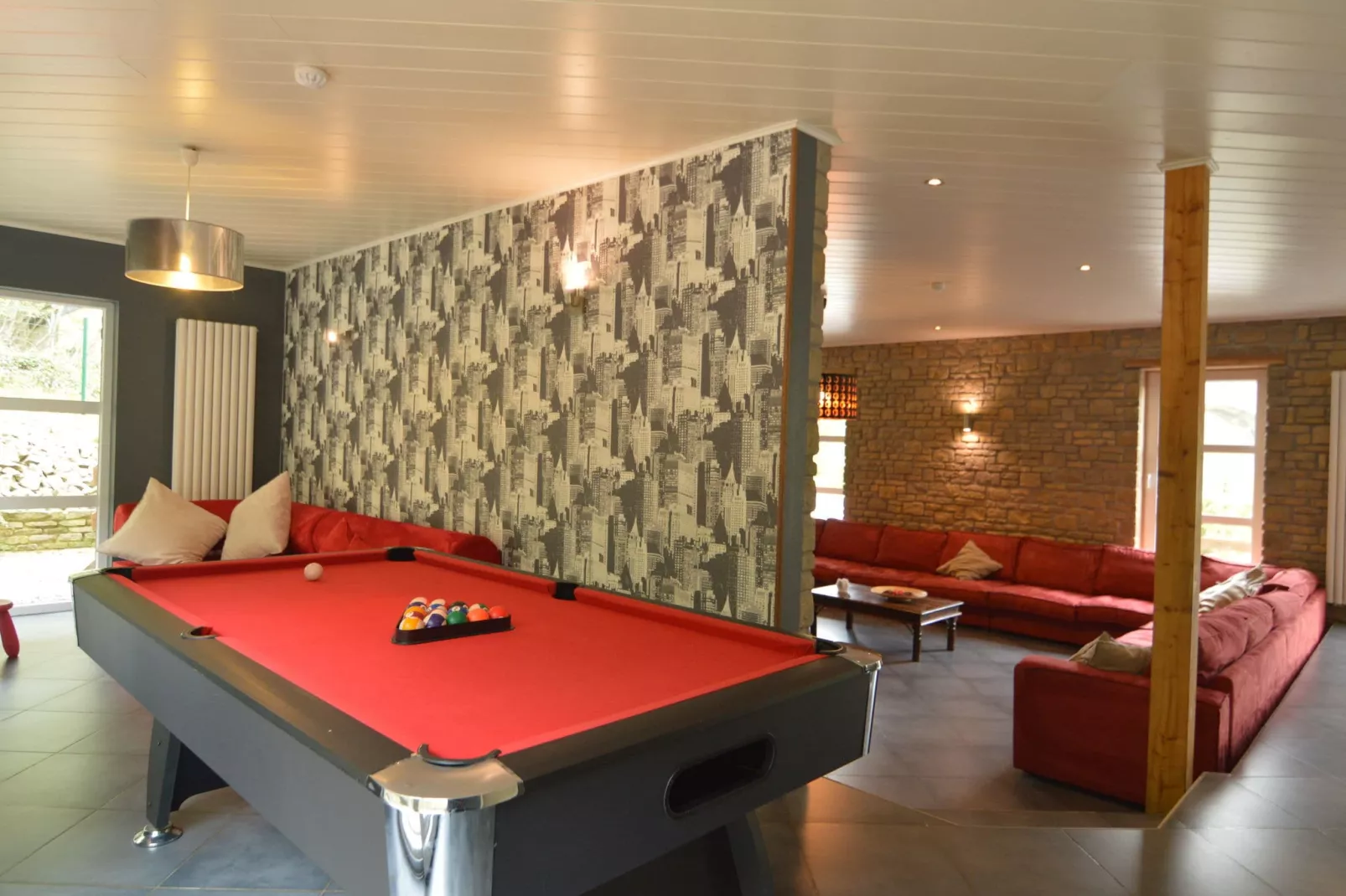 Royale Roanne-Recreatieruimte