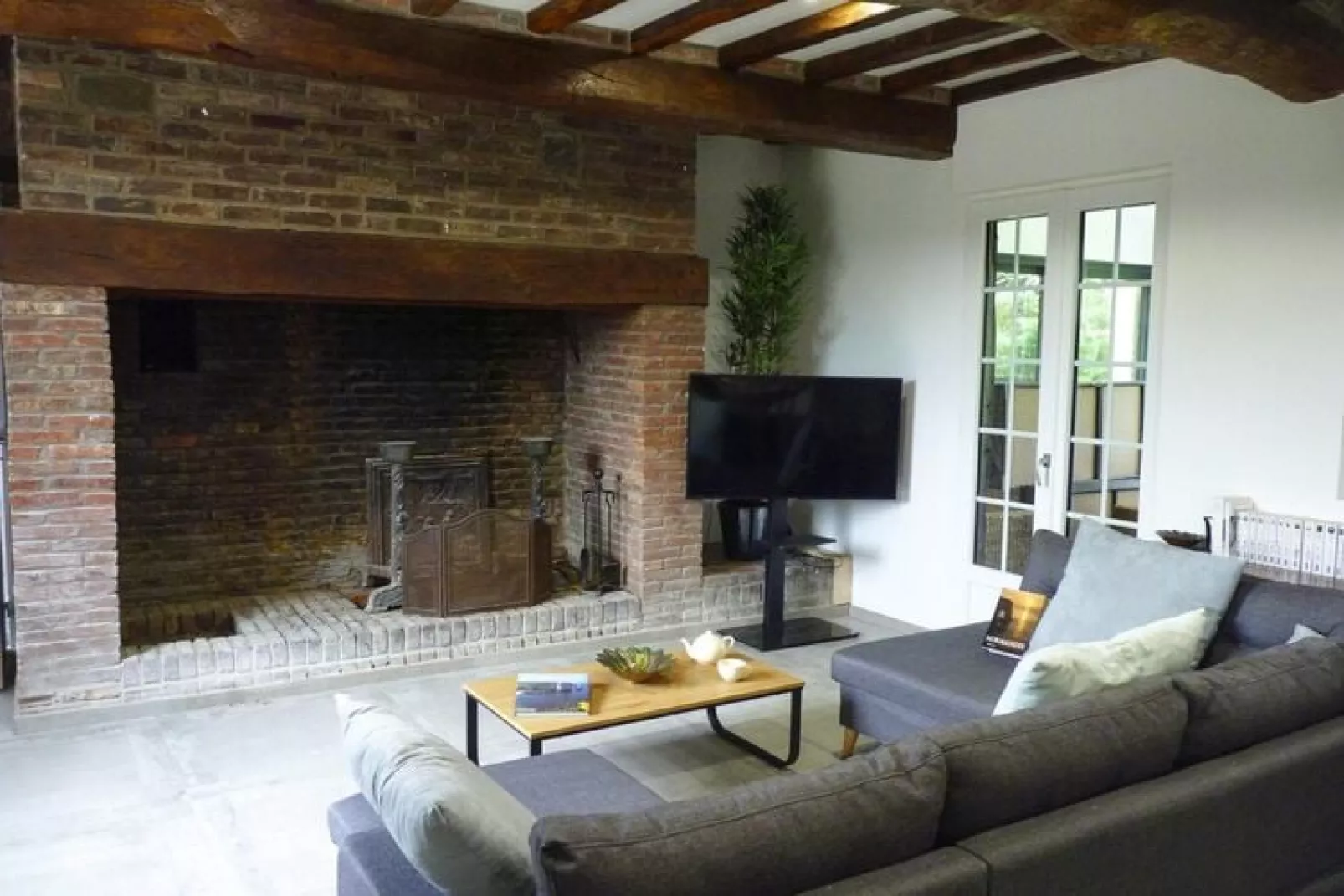 Semi-detached house Rieux - 12 pers