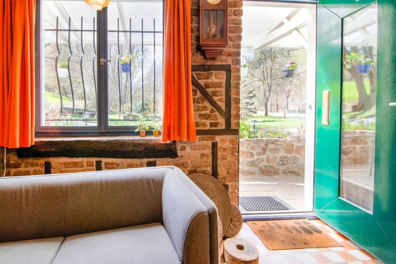 Superbe habitation pour 4 adultes-Woonkamer