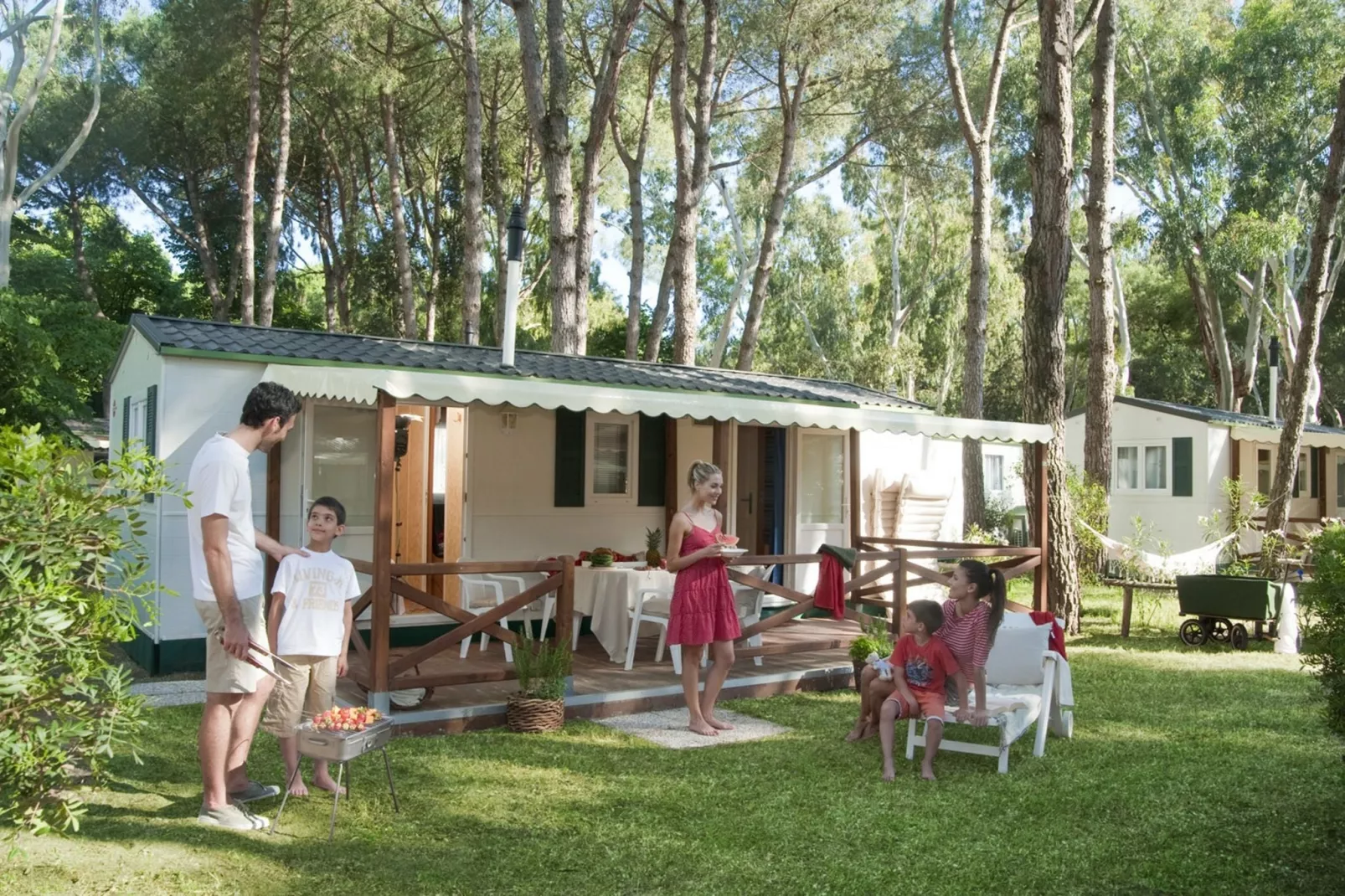 Baia Domizia Villaggio Camping D2-Buitenkant zomer