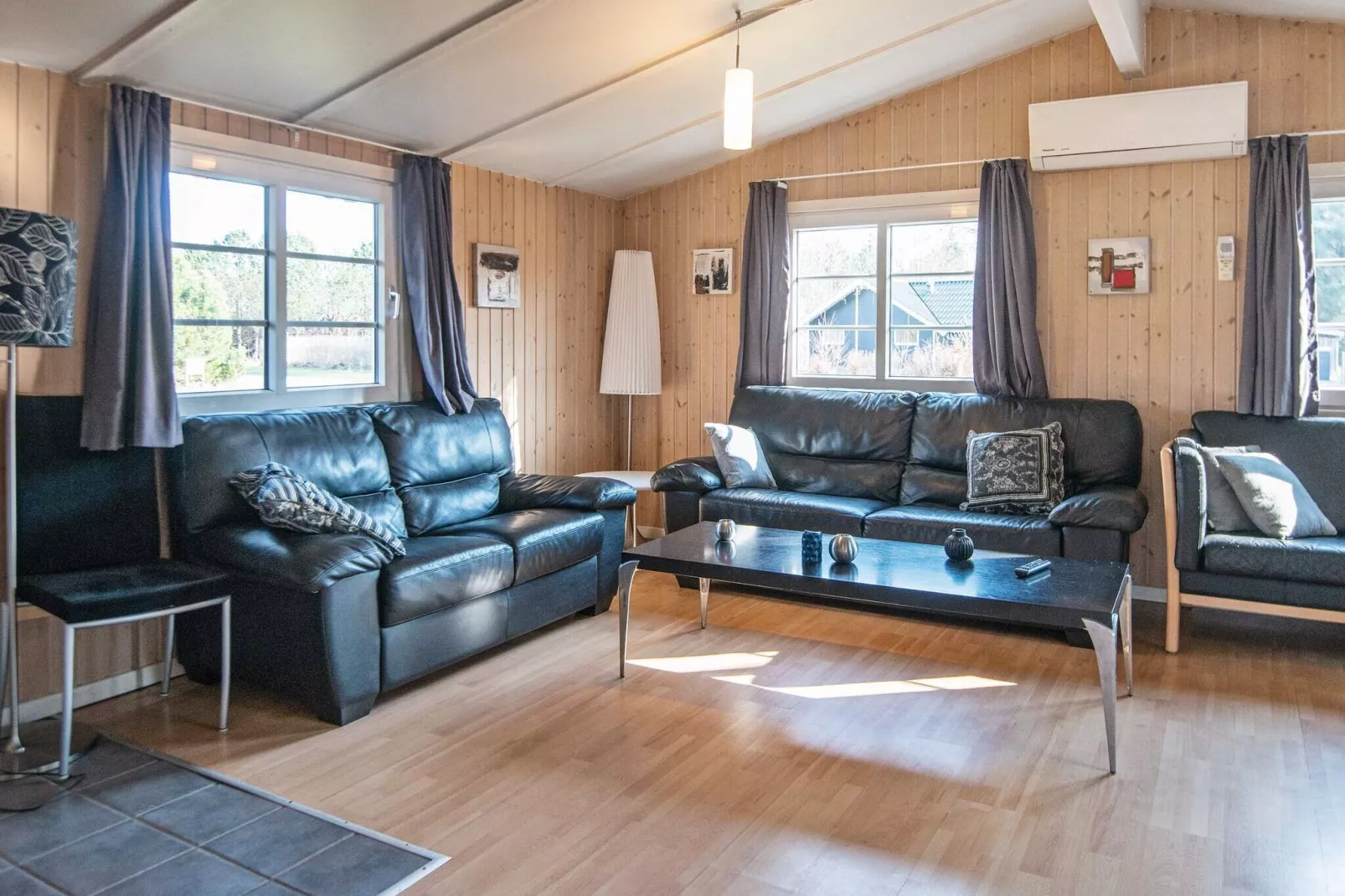 Luxe retraite met zwembad -- By Traum Ferienwohnungen-Binnen