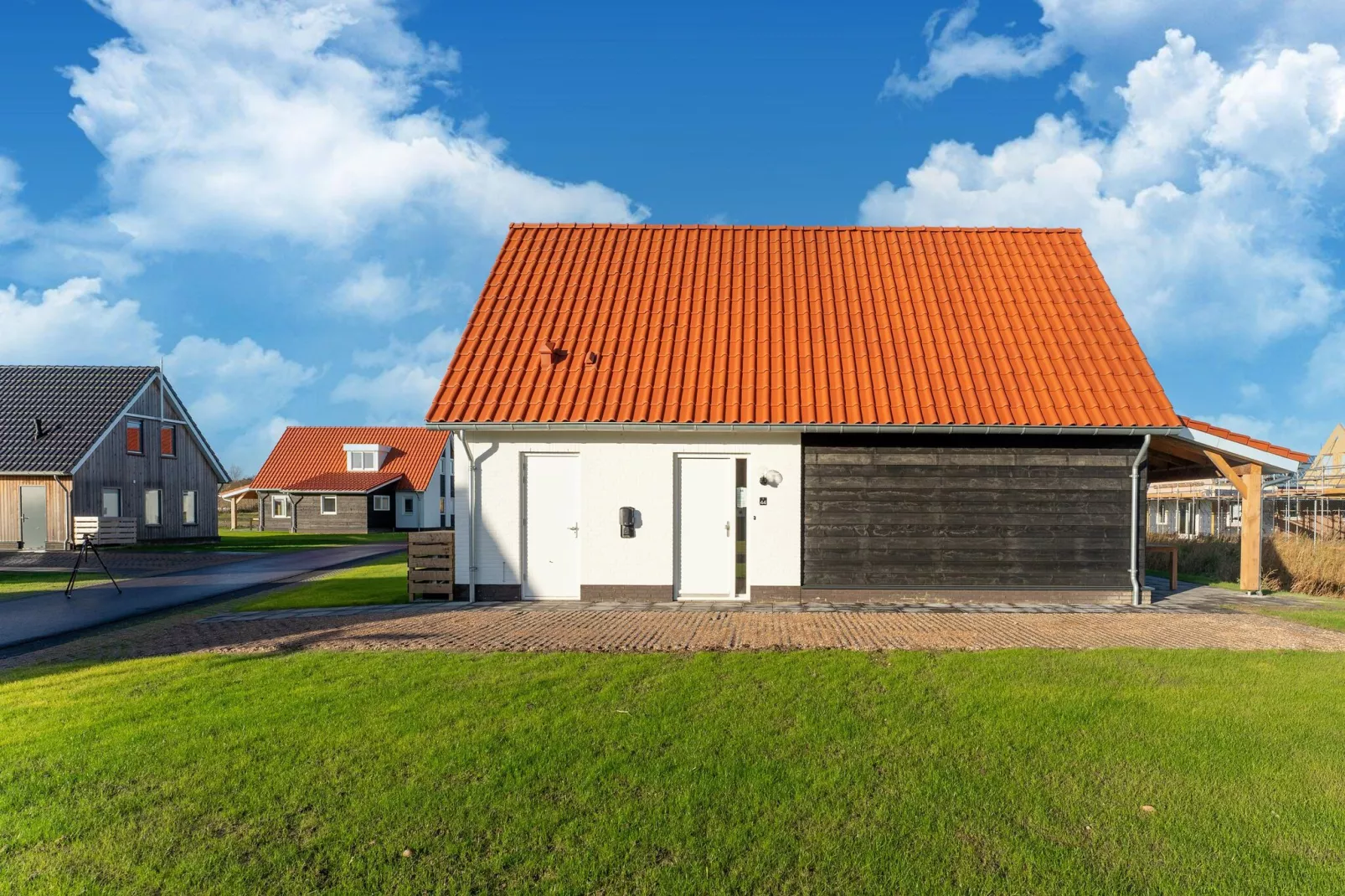 De Merel Huis  Nr 44-Buitenkant zomer