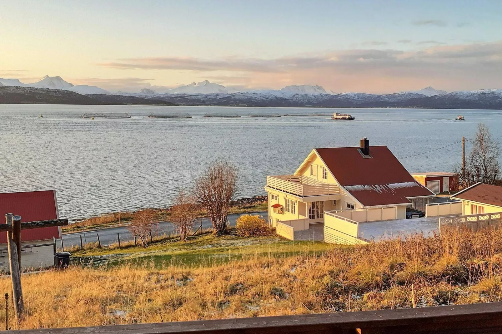 6 persoons vakantie huis in Finnsnes-By Traum