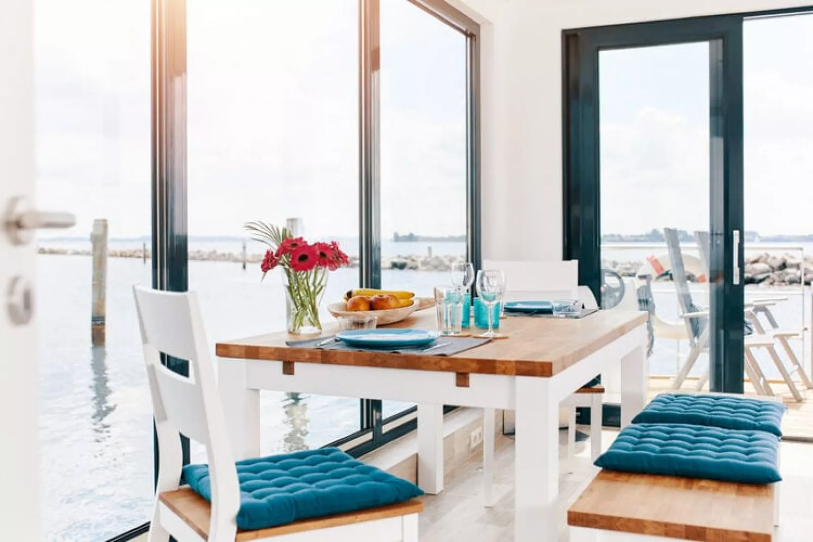 Floating 44 - LP 6 / 1-2 Personen-Eetkamer