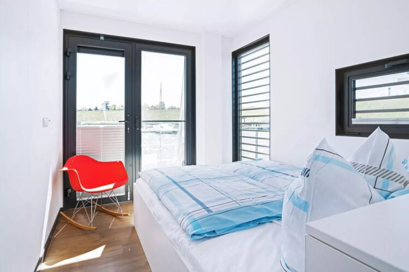 Floating 44 - LP 6 / 4 Personen-Slaapkamer