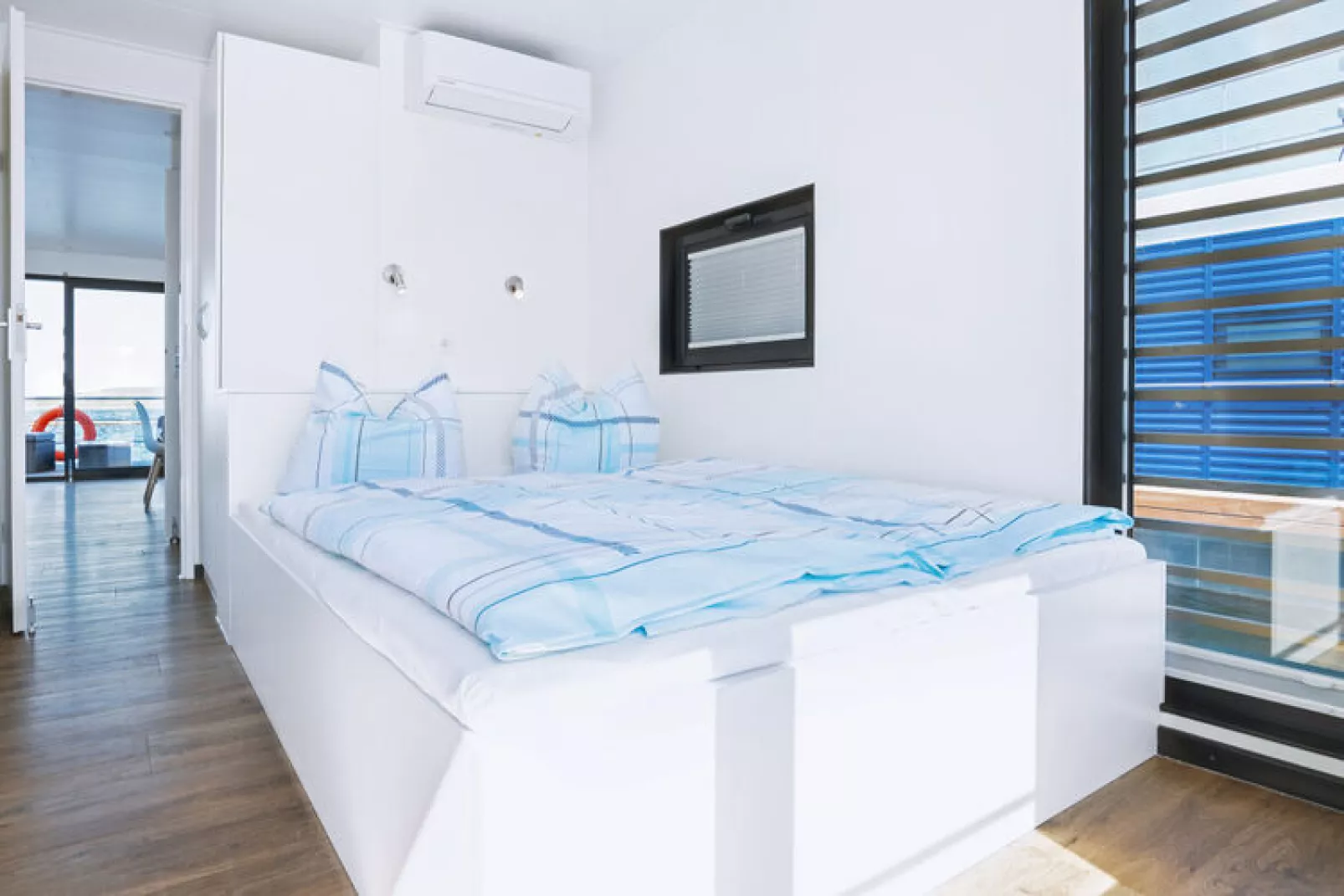 Floating 44 - LP 6 / 4 Personen-Slaapkamer