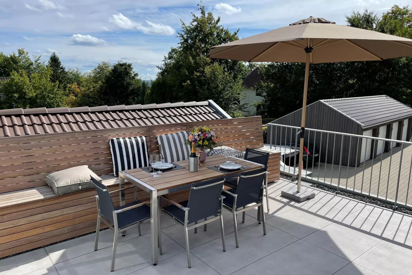 FeWo in Monschau Zimmermanns 1 in Monschau-Mützenich-Terrasbalkon