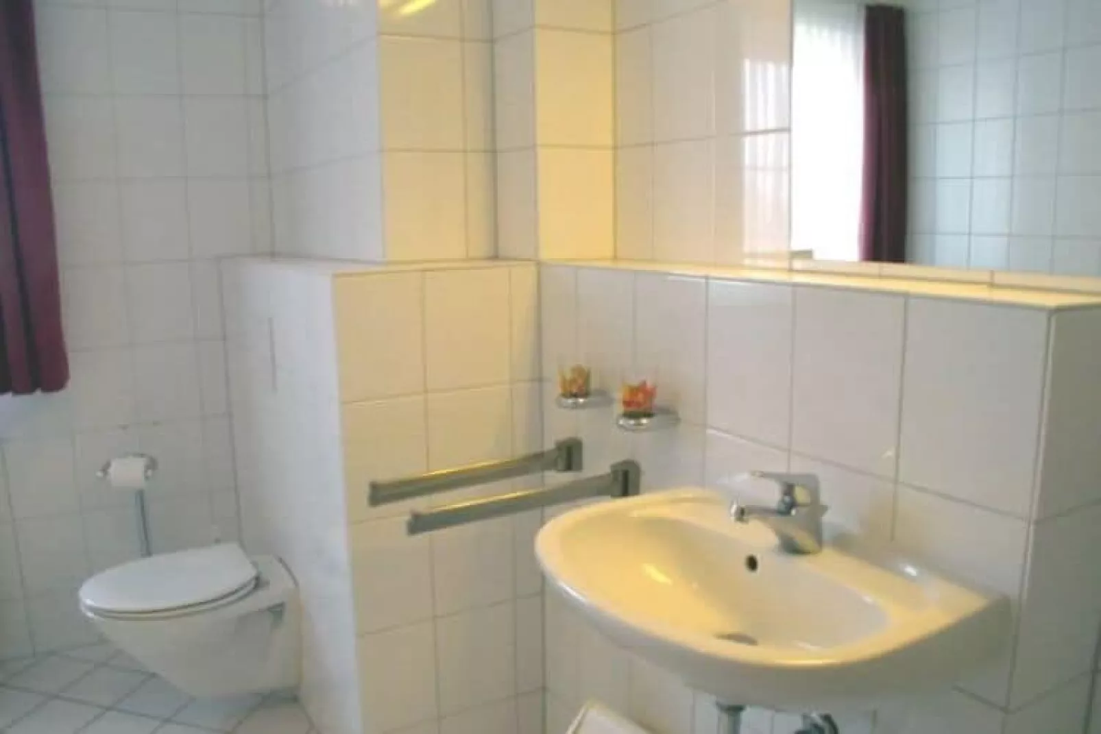3-Raum-App B-12 65 qm 1 OG-Badkamer