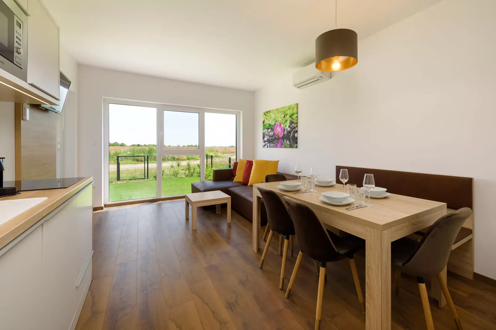 Pannonia M03-Eetkamer