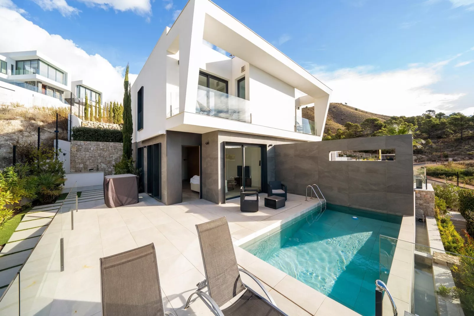 poolofhouse