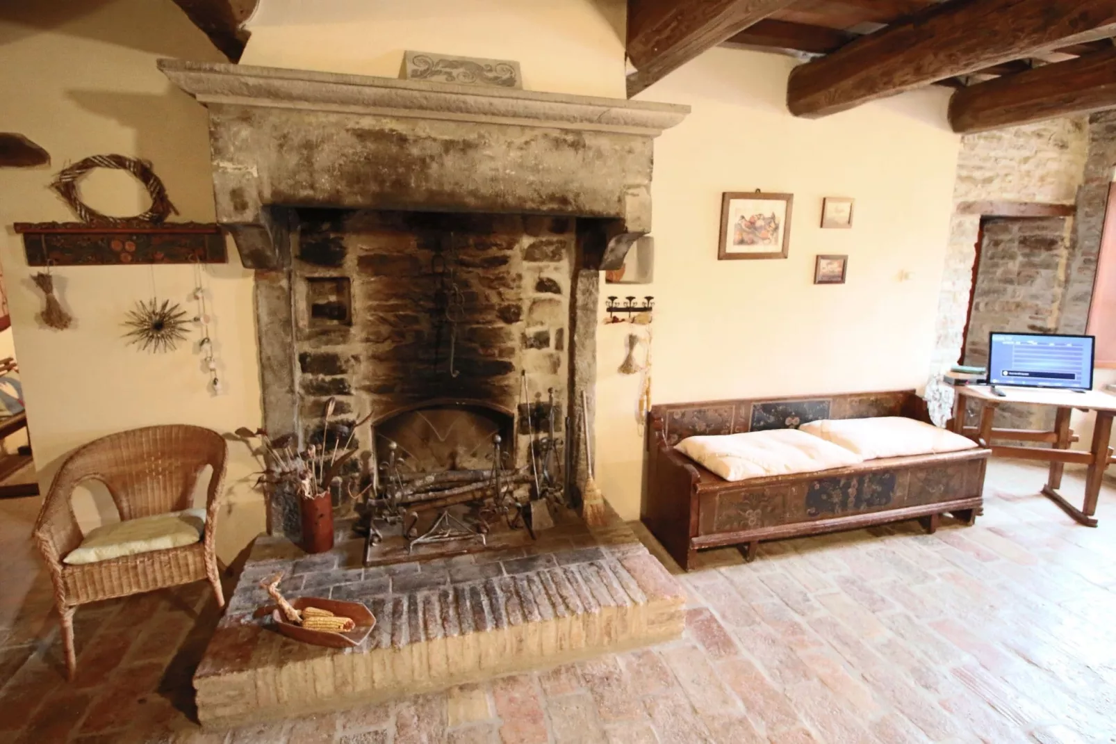 Casal Corniolo- Montalto