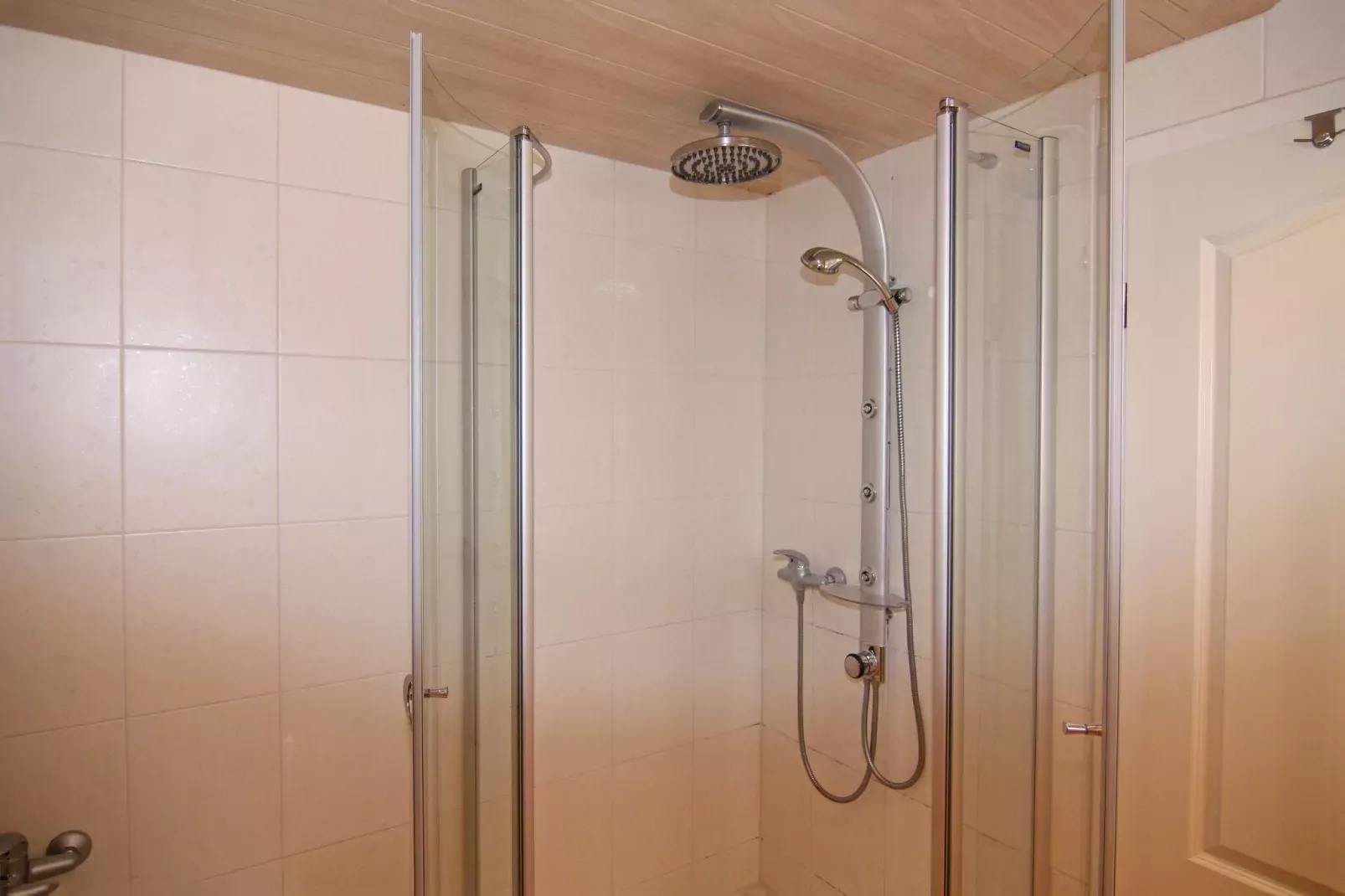 Ferienwohnung Lange Wieck am Darß-Badkamer