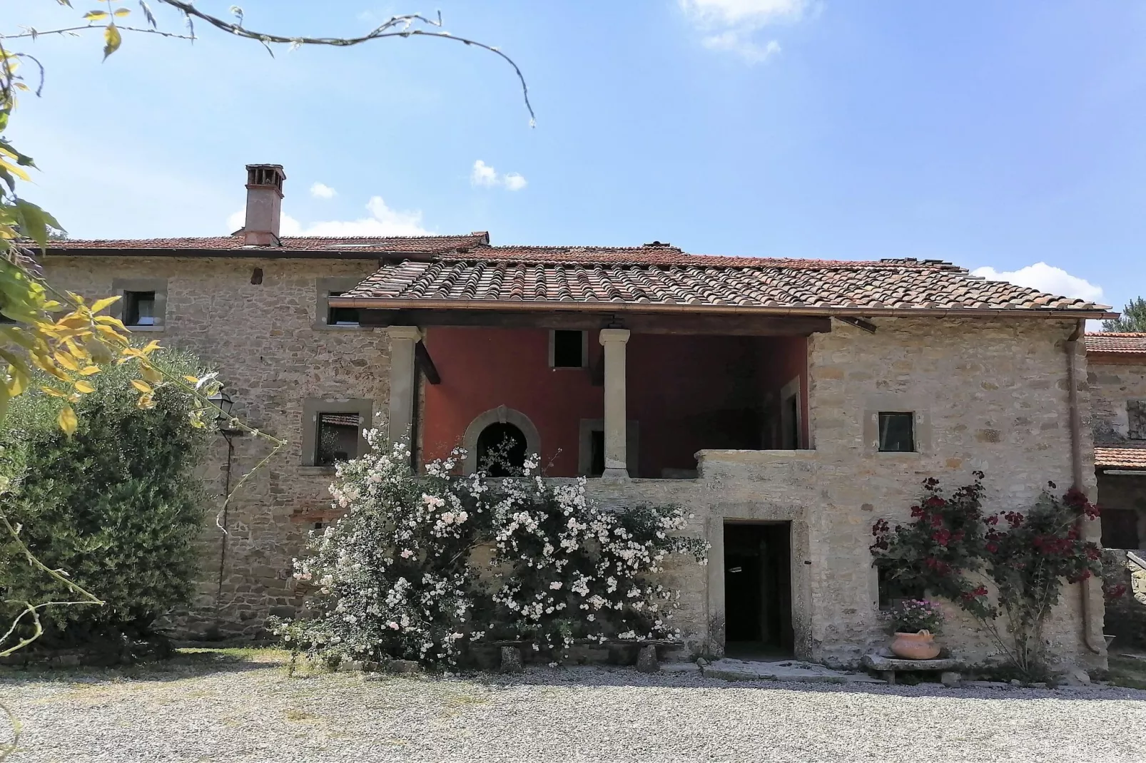 Palazzo-Buitenkant zomer