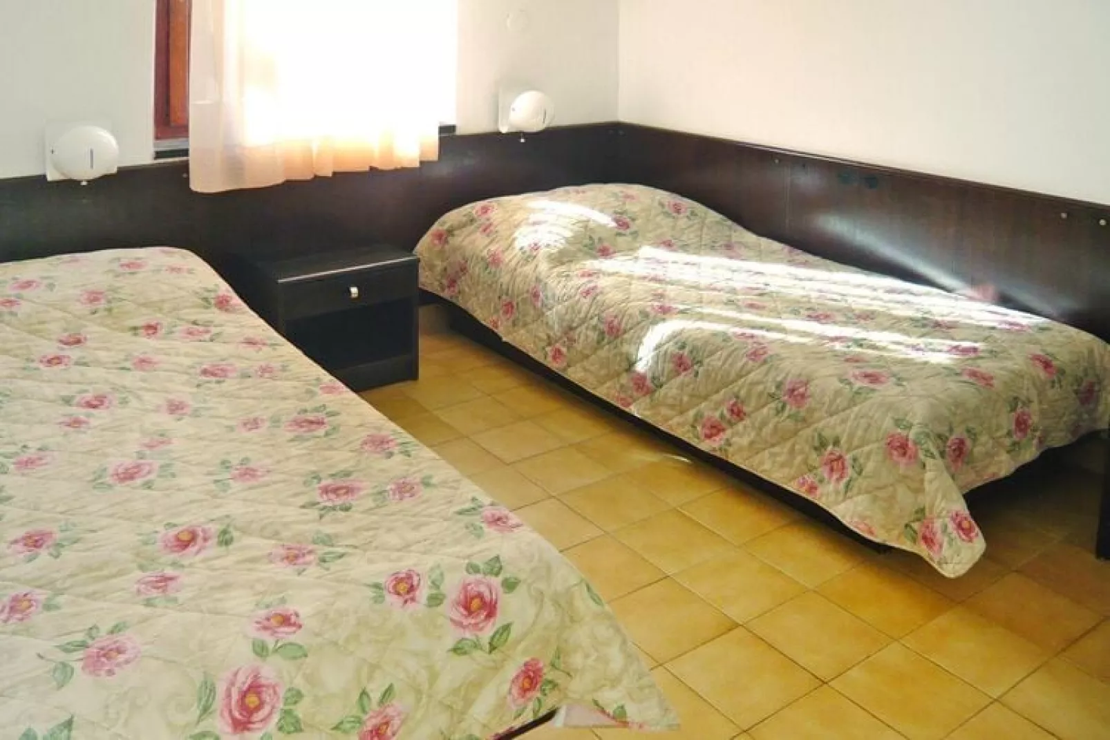 Holiday resort Jezera Village, Jezera-3-Raum-App., C4+2, ca. 45 qm, für 6 Pers.-Slaapkamer