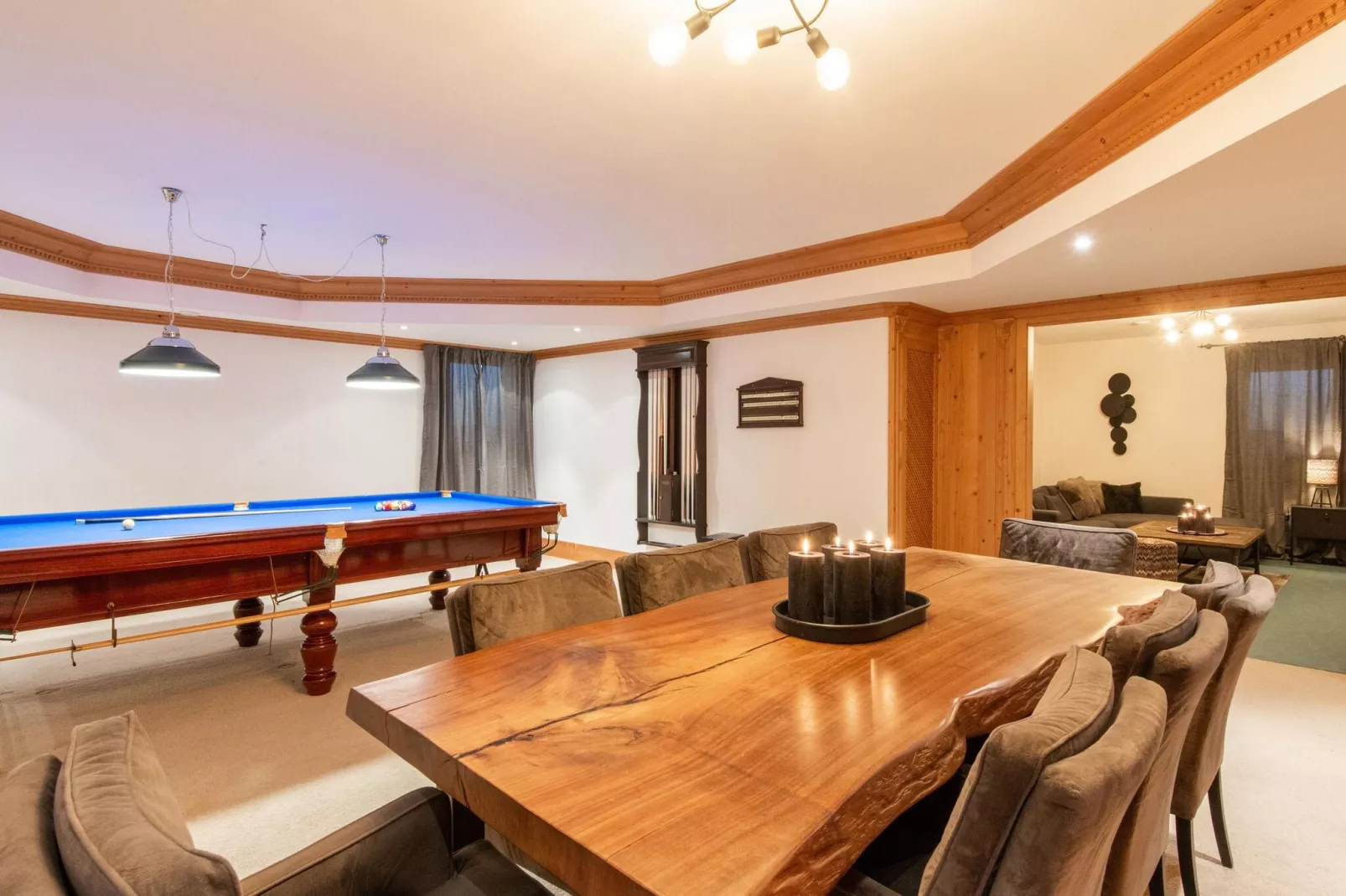 Luxury-Chalet in St Johann in Tirol-Recreatieruimte