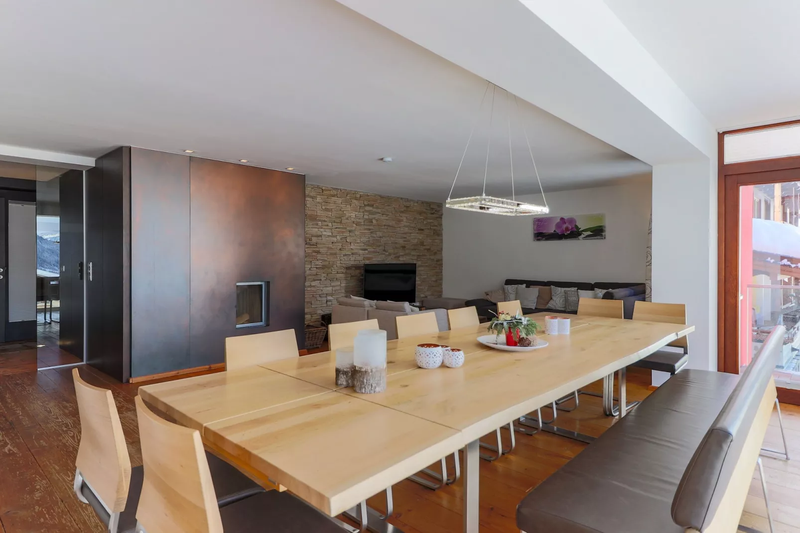 Haus Marigold / 16 pax-Eetkamer