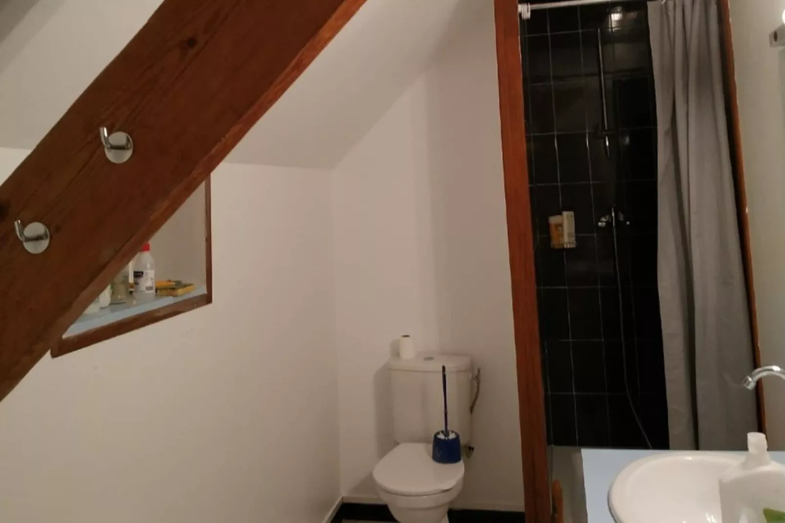 MAISON VIROLE-Badkamer