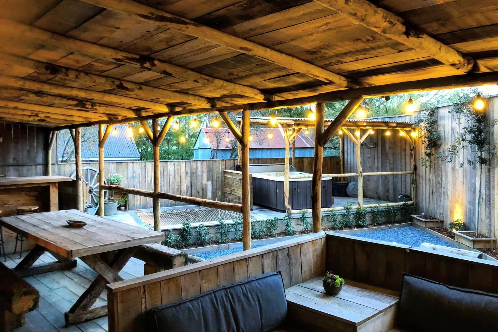 Le rustic-Buitenkant zomer