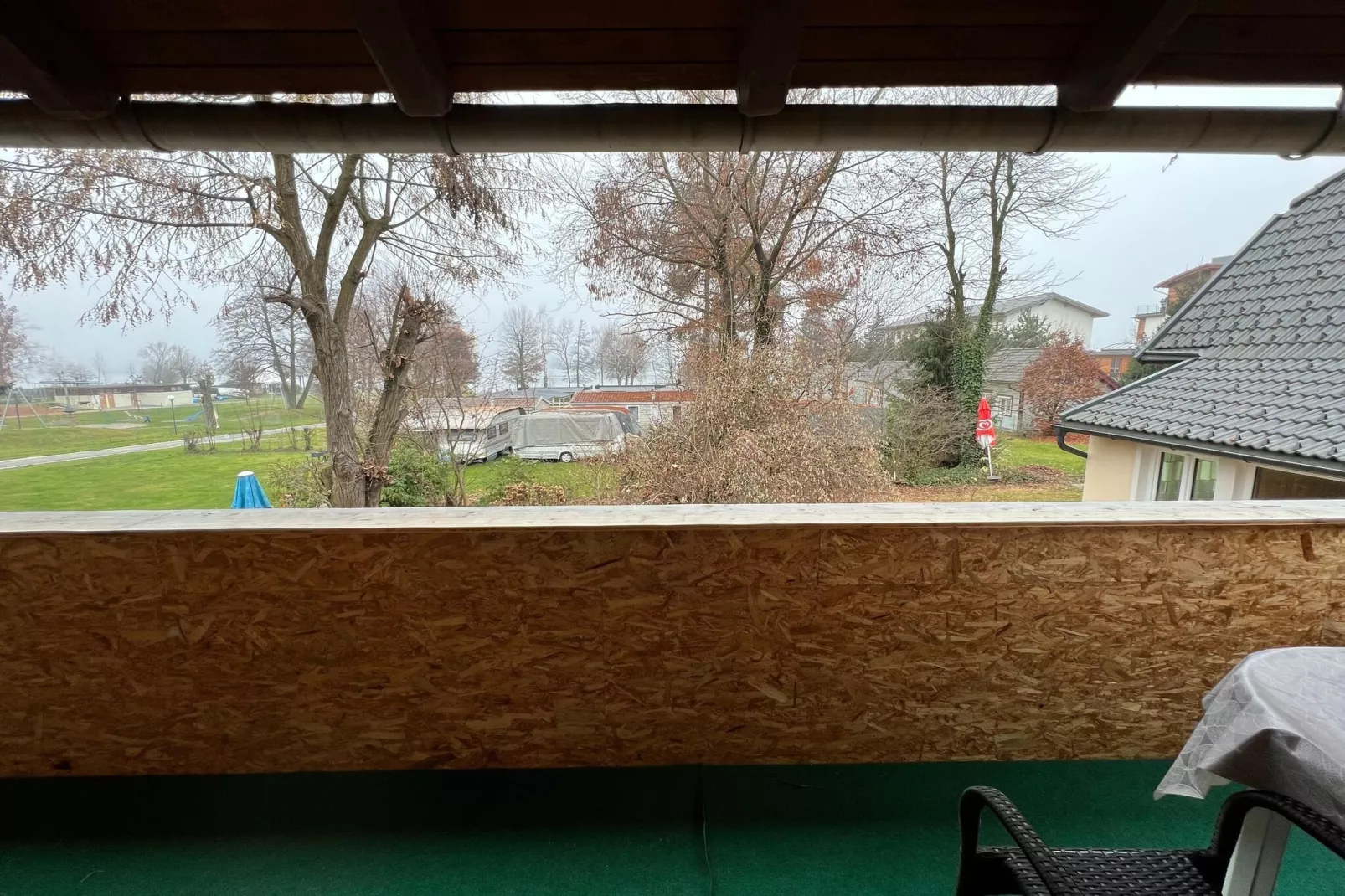 Blasge Zimmer 25m²-Terrasbalkon