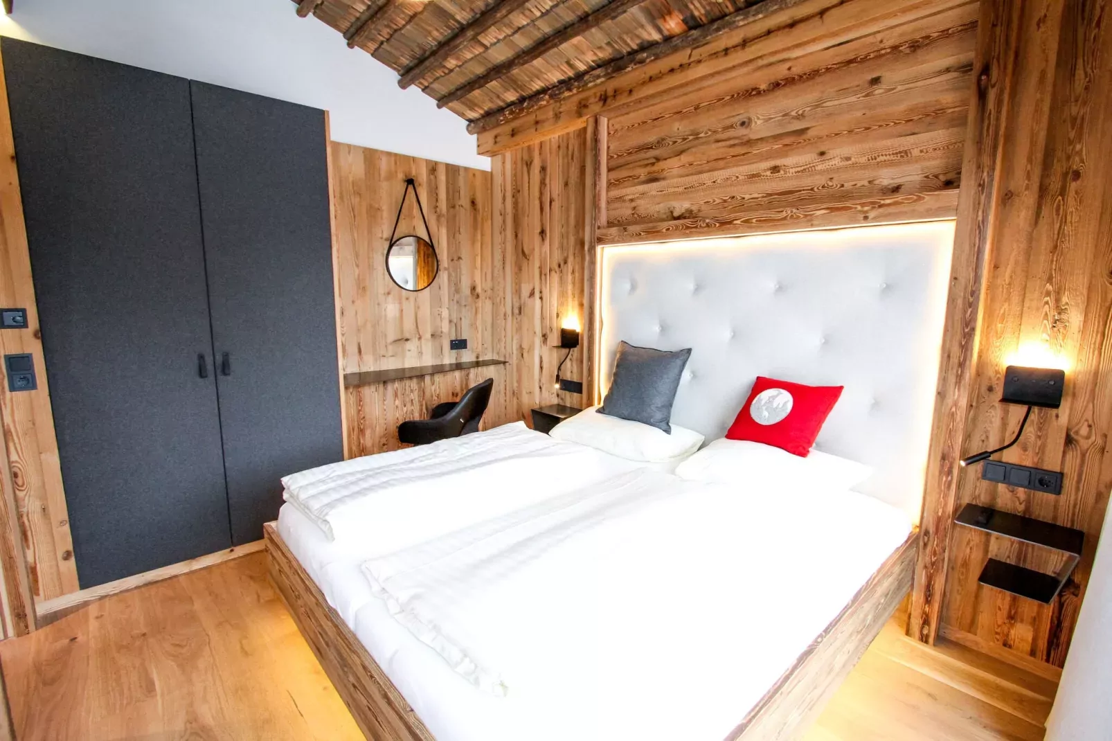 Pinzgauer Almhütte-Slaapkamer