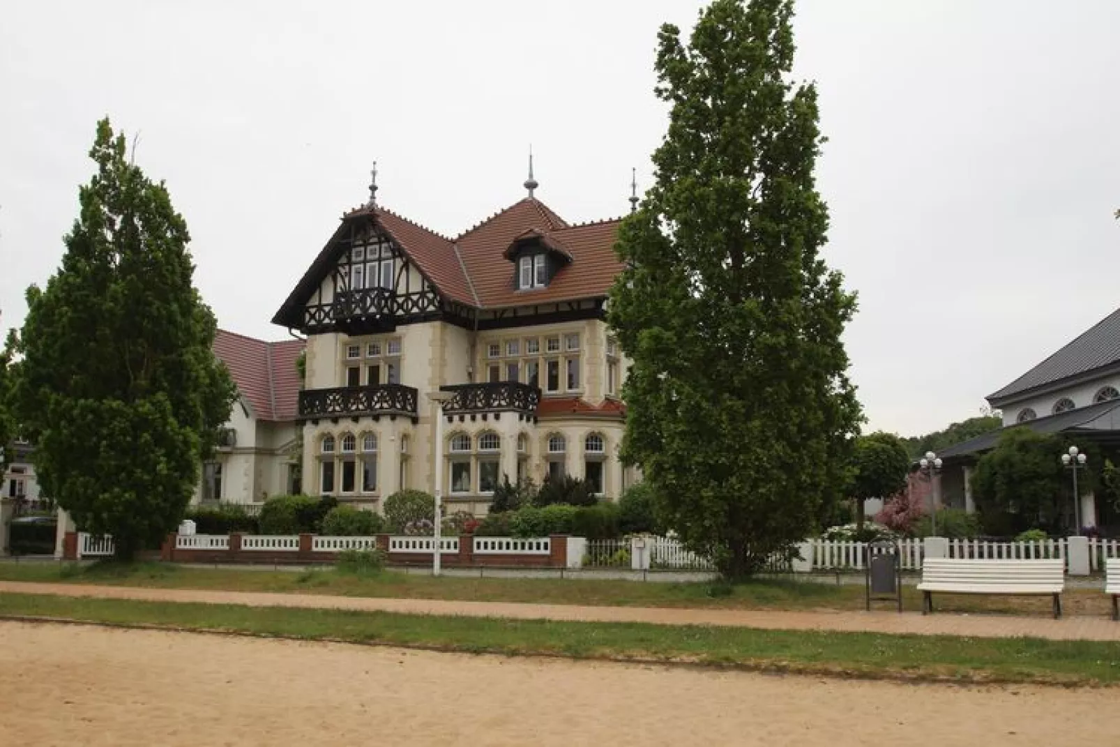 Ferienwohnung Am Strand-Buitenkant zomer