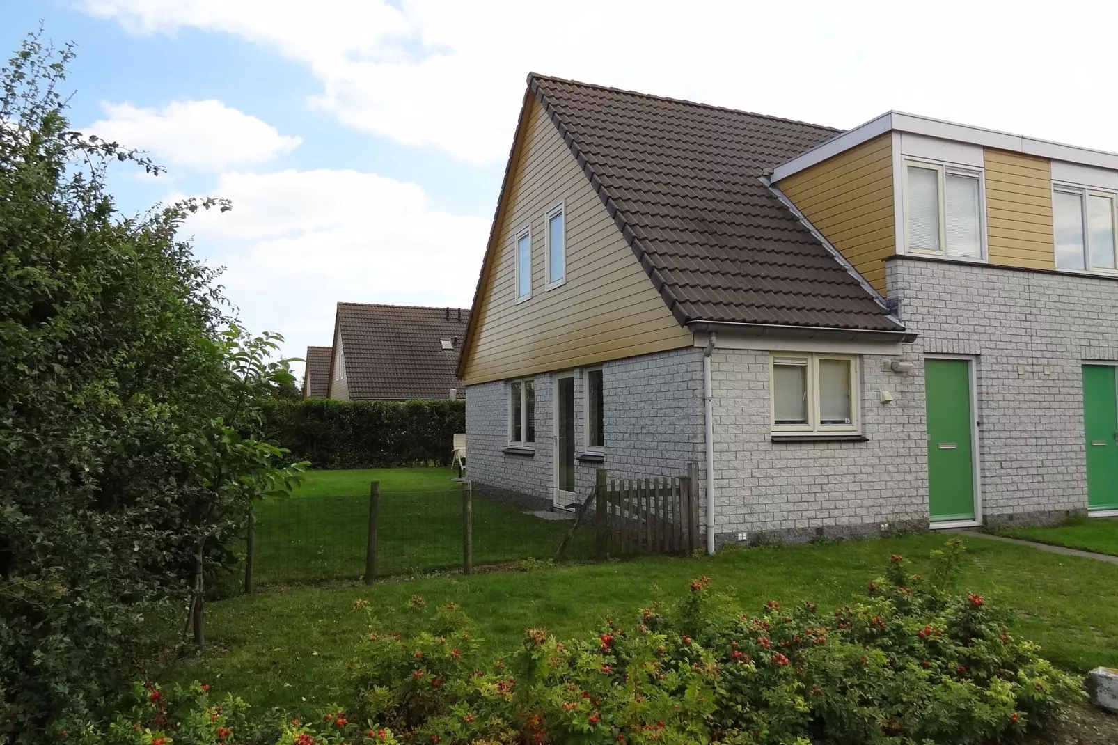 Villapark De Oesterbaai 85-Buitenkant zomer