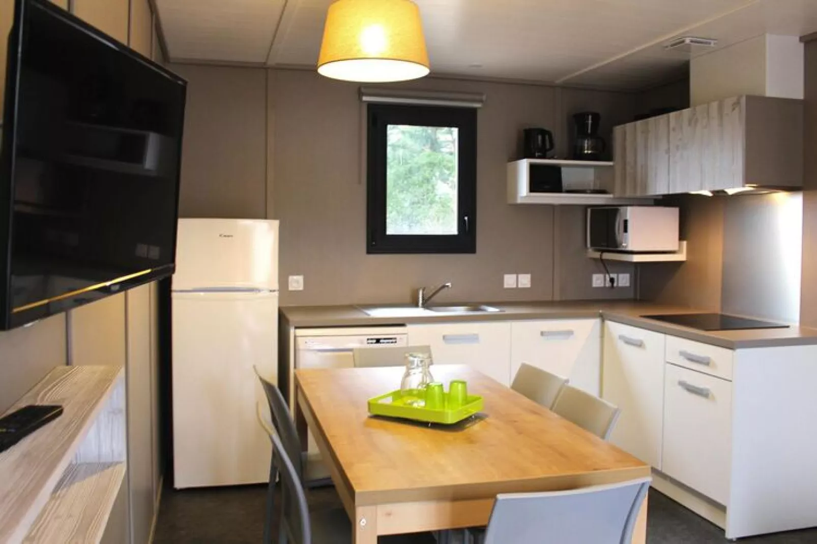 Holiday resort Amboise Les Châteaux de la Loire Amboise // Gîte 2 pcs 5 pers et 1 bébé-Keuken