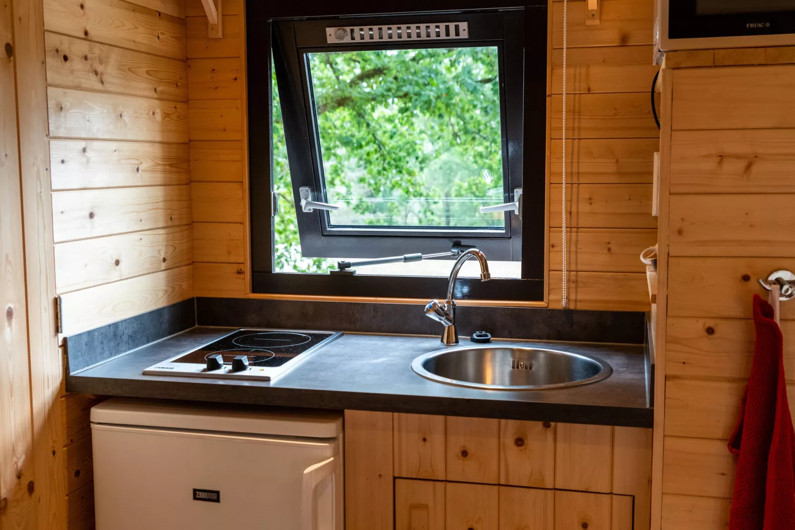 Verblijfpark Ardinam 1-Keuken