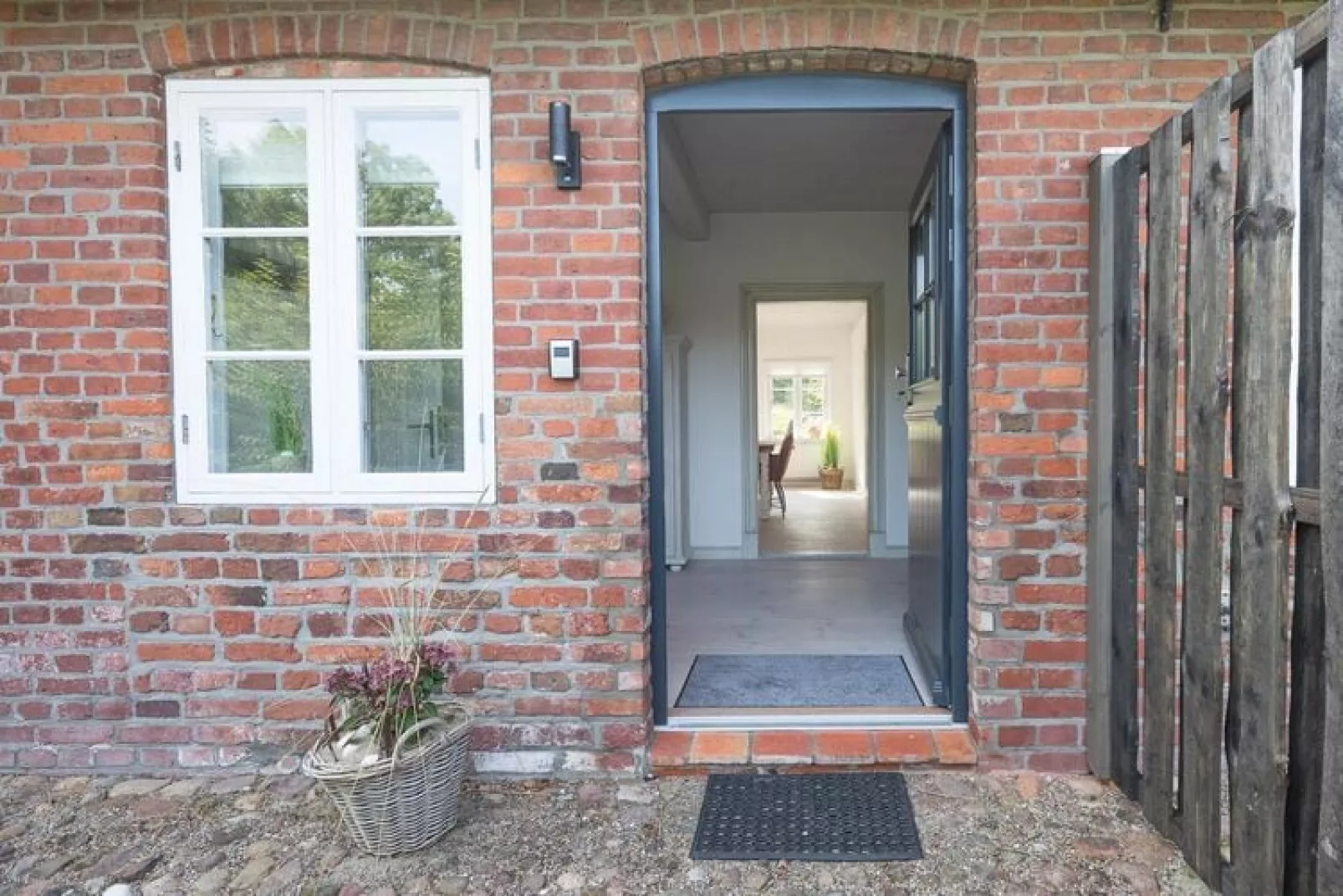 hallreception