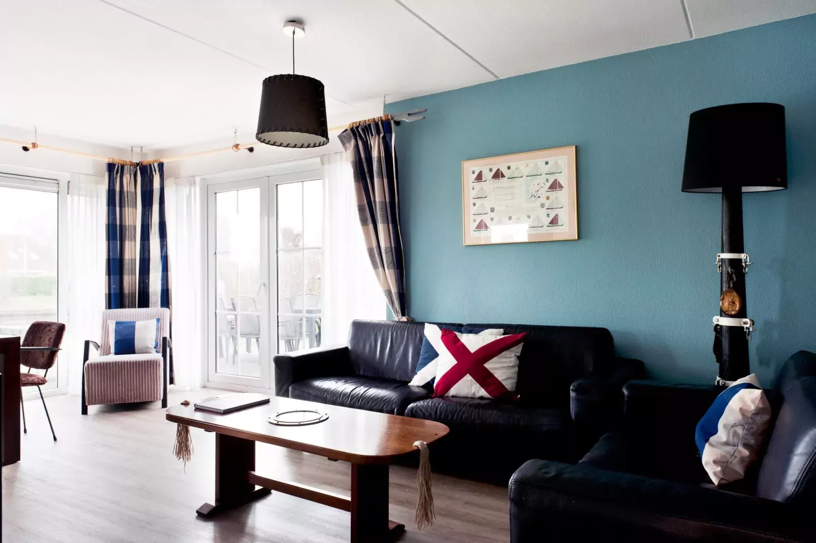 Grand Fisker Wellness de luxe met sauna buitenspa & sloep seizoensgebonden-Woonkamer