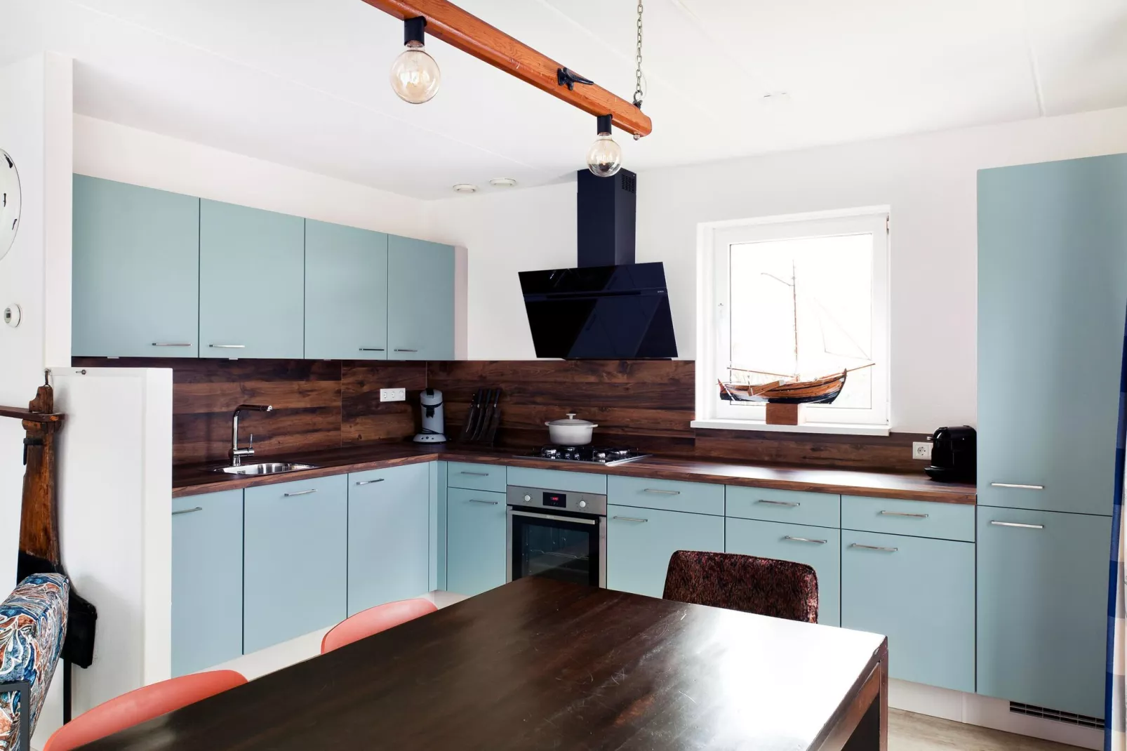 Grand Fisker Wellness de luxe met sauna buitenspa & sloep seizoensgebonden-Keuken