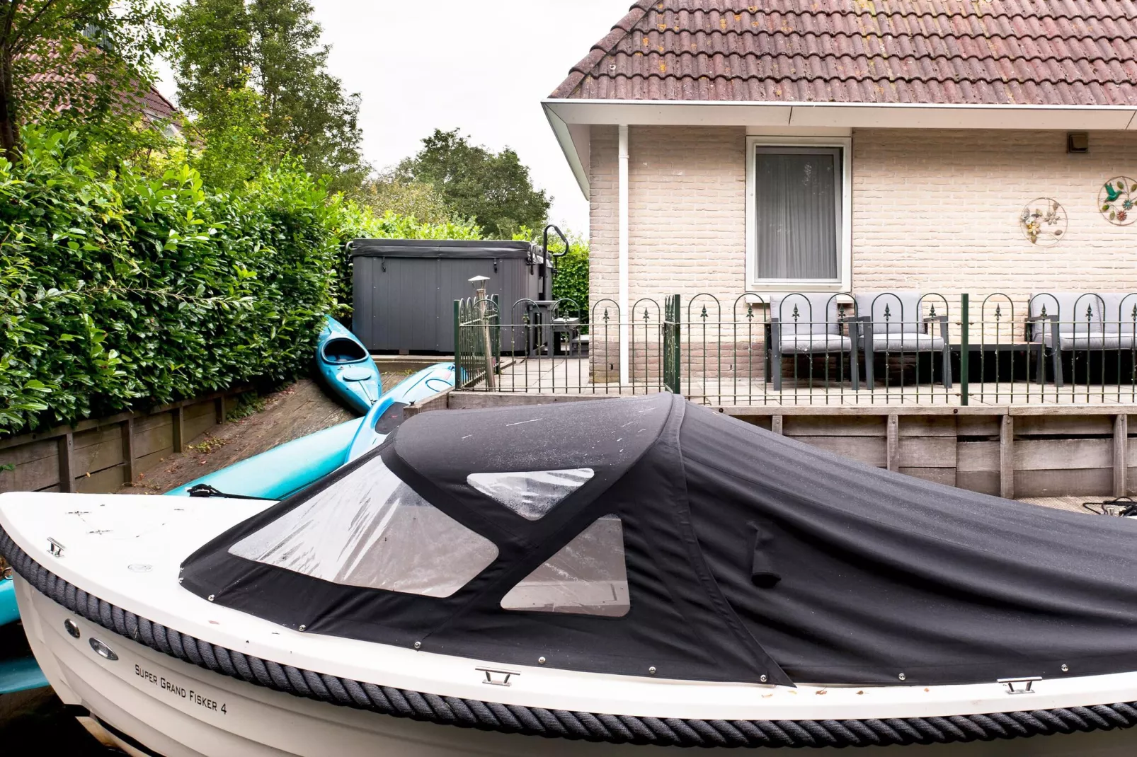 Grand Fisker Wellness de luxe met sauna buitenspa & sloep seizoensgebonden-Faciliteiten