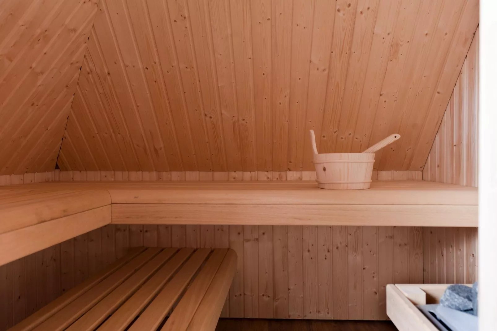 Grand Fisker Wellness de luxe met sauna buitenspa & sloep seizoensgebonden-Wellness