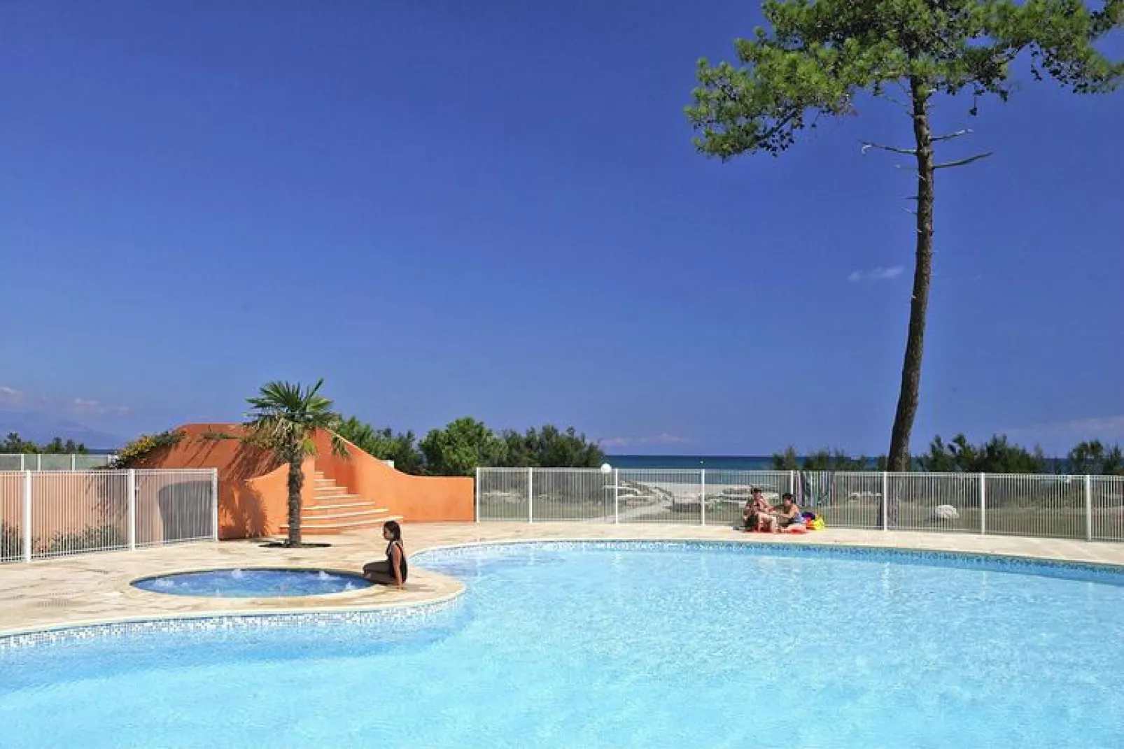 Residence Cala Bianca Borgo-Plage // 2 pcs cabine / T2 Cab 32 à 35 m2-Zwembad